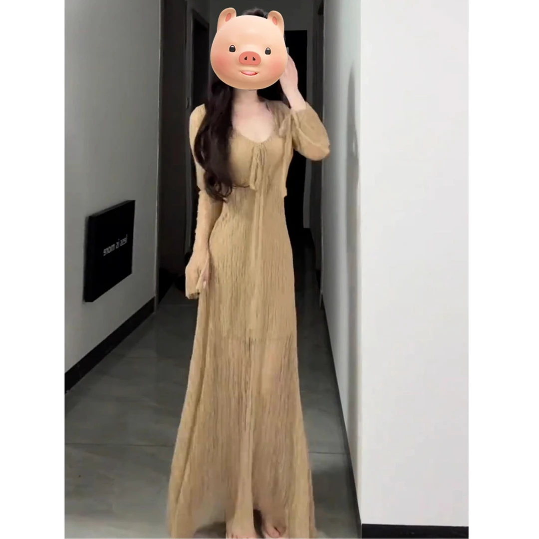 法式新款性感纯欲v领蕾丝长袖连衣裙子女早秋季修身掐腰包臀长裙