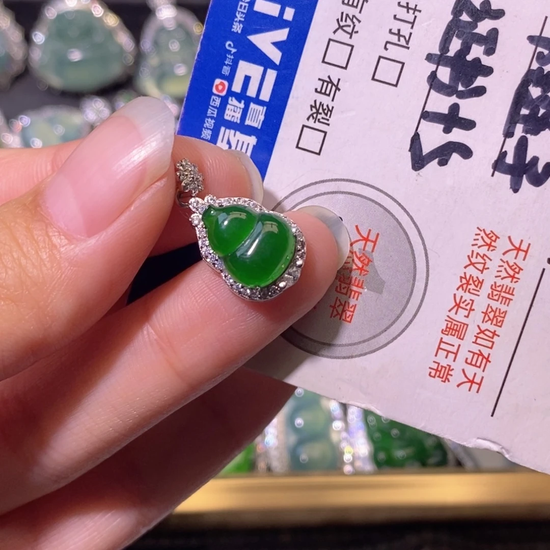 亲***咯翡翠银S925镶嵌颈饰天然