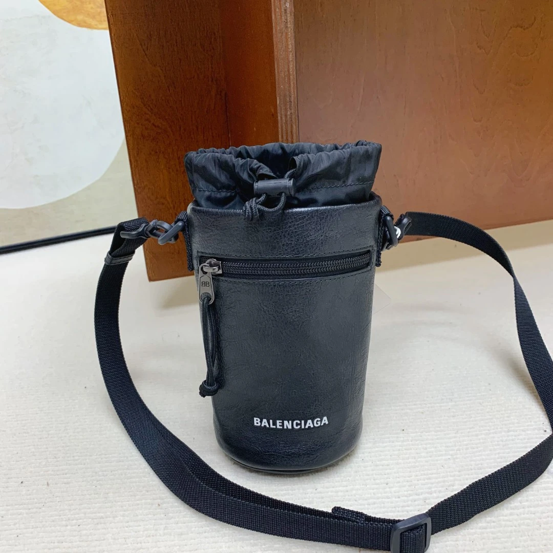 95新 Balenciaga/巴黎世家 【98新】Balenciaga 桶包