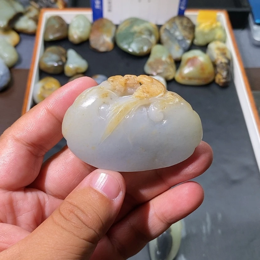 【闪购商品】和田玉未镶嵌颈饰䂖**説