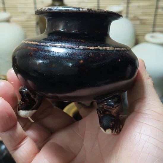 香炉。。。。。。。。。。。。，，。，，