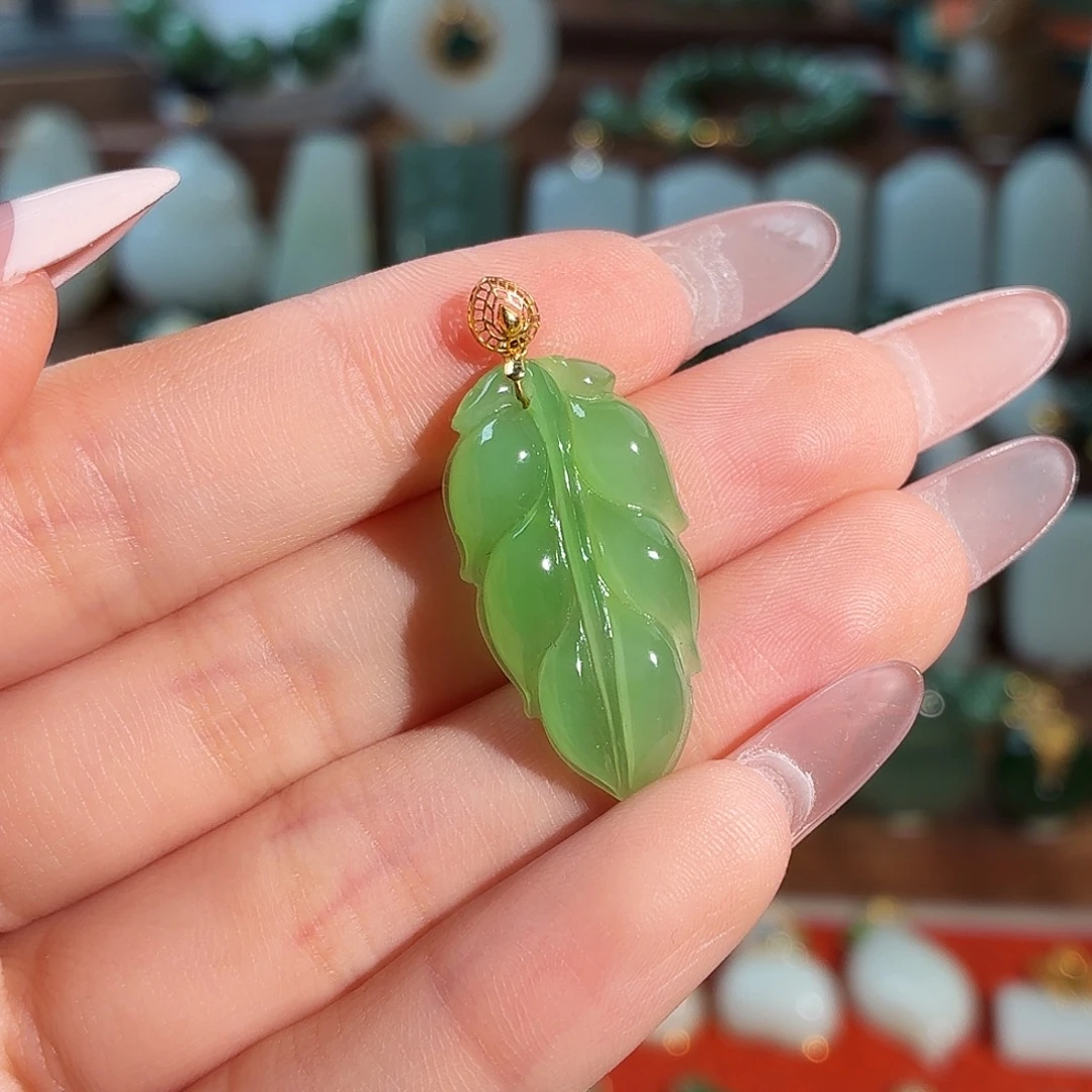 和田玉18K金镶嵌颈饰T