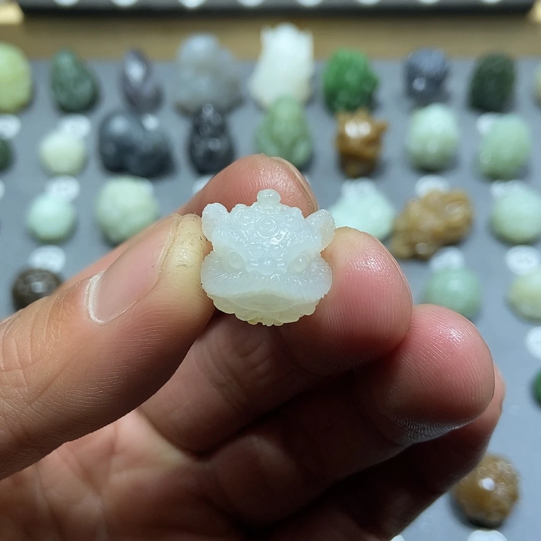 和田玉颈饰未镶嵌七***丶定制