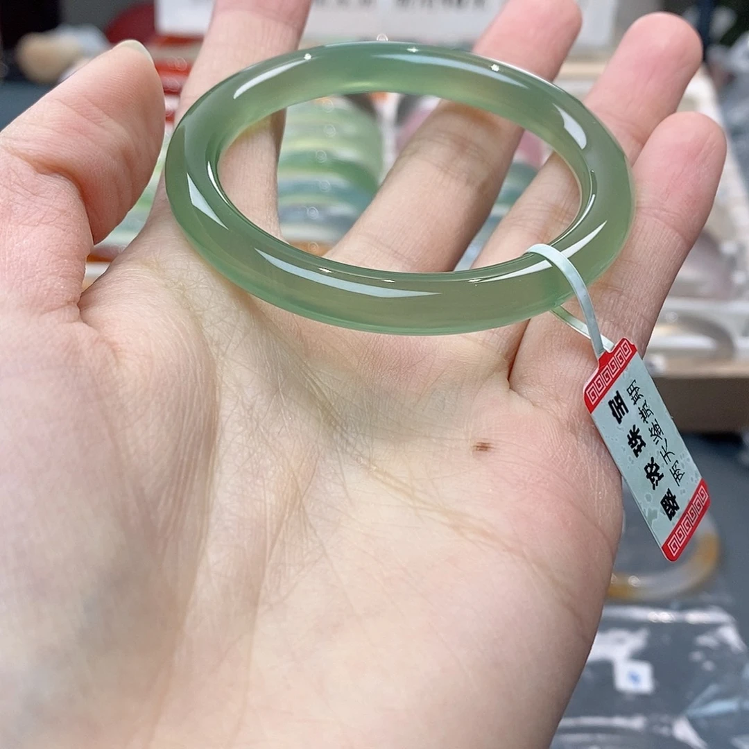 玛瑙/玉髓手镯未镶嵌A***&