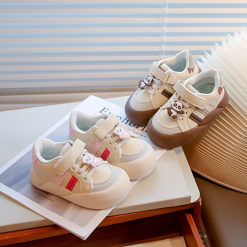 2024秋季新款儿童运动鞋韩版时尚男童透气板鞋女童鞋子软底学步鞋