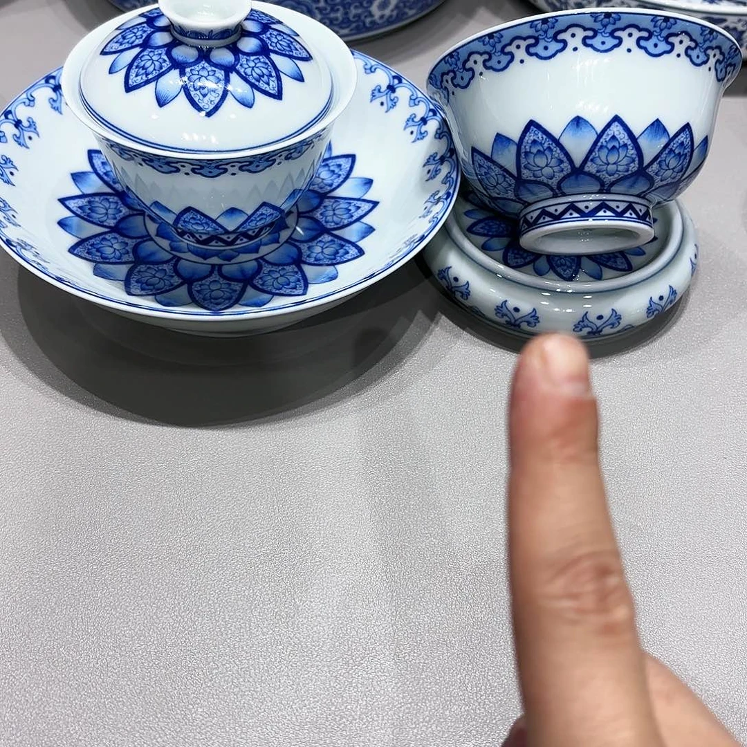 盖碗你们的孩子都在学校了吧