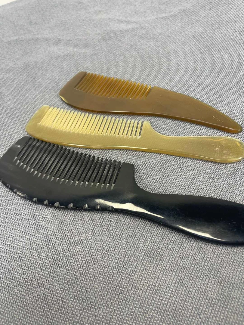 牛角按摩梳女士长发梳家用头部经络手柄梳