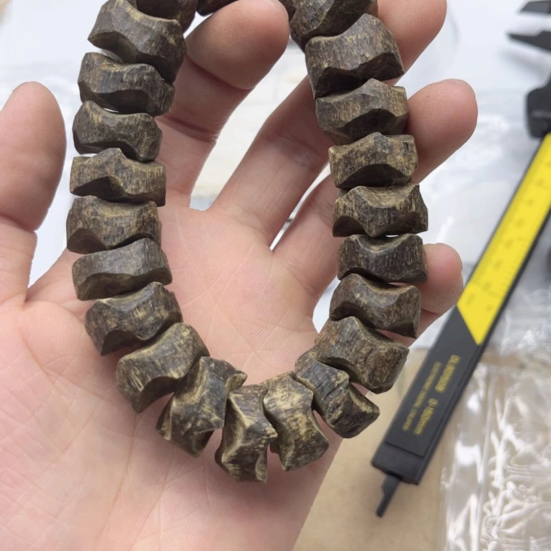 沉香碎屑沉香虫漏5