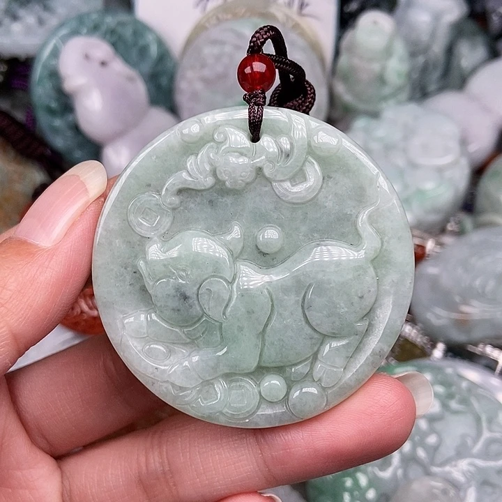 颈饰未镶嵌翡翠翡翠