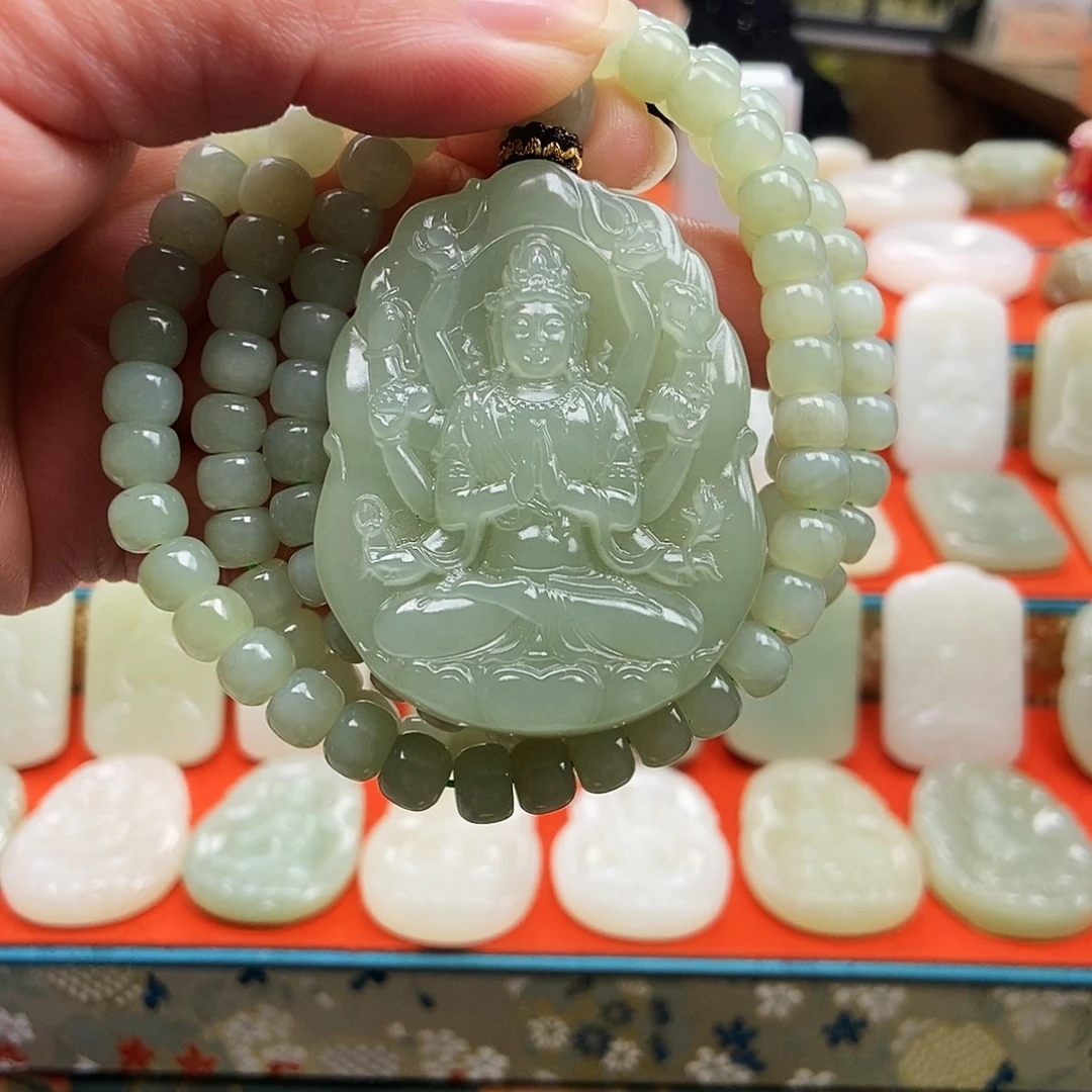 吉***祥和田玉未镶嵌颈饰