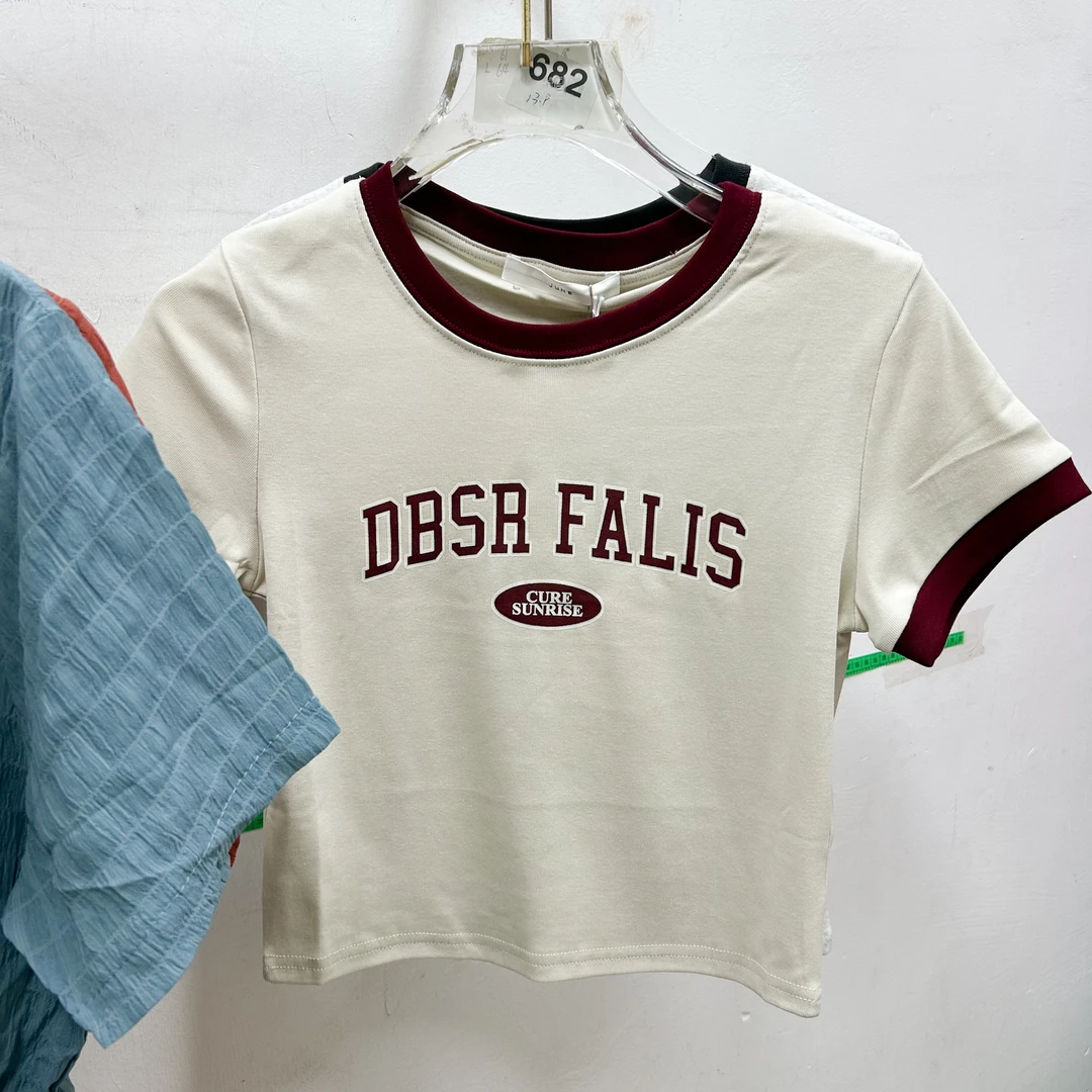 短款短袖T恤女短款正肩撞色复古风2025新款夏装修身字母上衣个性