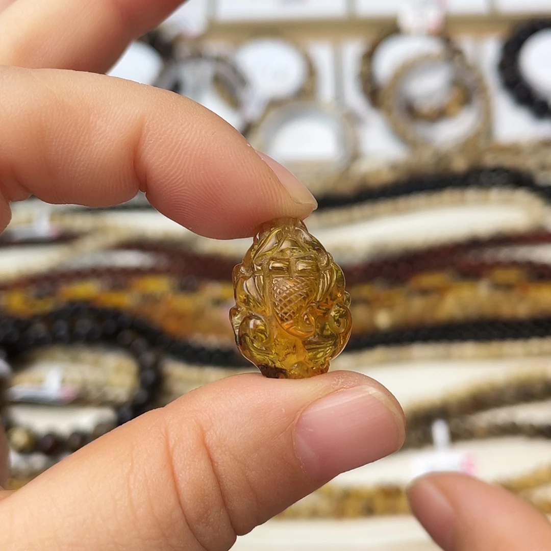 琥珀未镶嵌裸石大