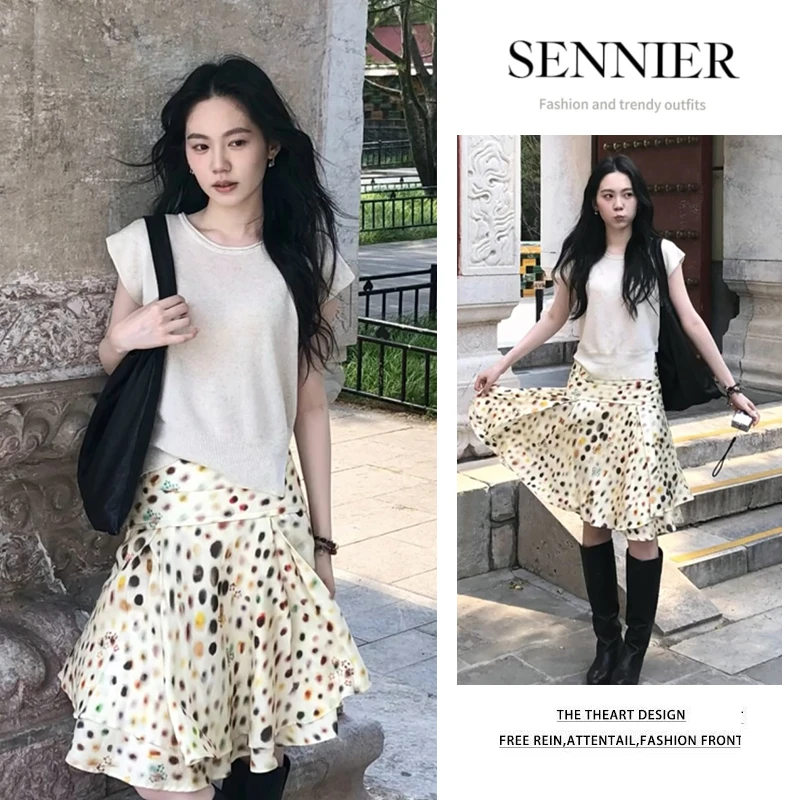 时尚穿搭女2025夏季新款设计感显瘦圆领短袖T恤波点半身裙两件套