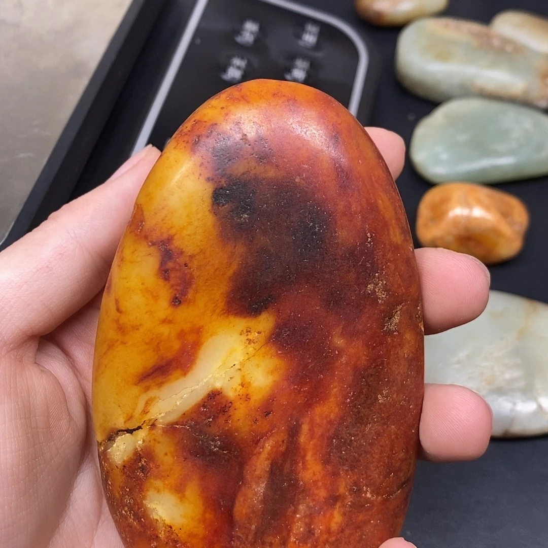 和田玉（糖玉）未镶嵌挂件