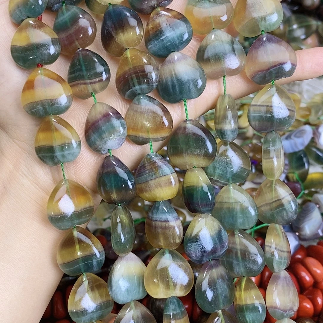 未镶嵌玛瑙/玉髓珠宝半成品莹石爱心一条