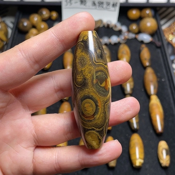 玛瑙/玉髓颈饰未镶嵌乱**纷