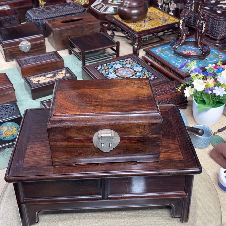 紫檀木类成套家具