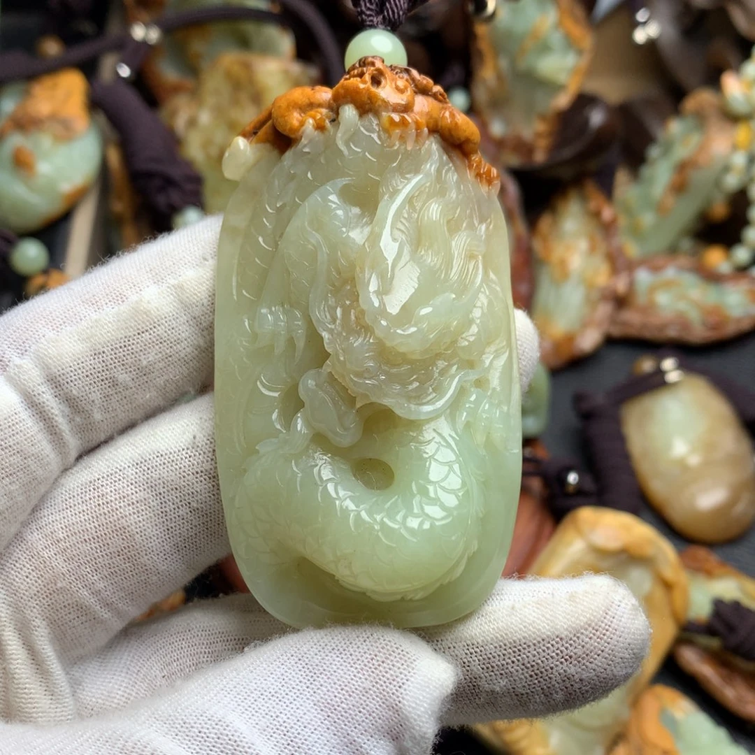 花***鬼岫岩河磨玉（透闪石质玉）未镶嵌挂件