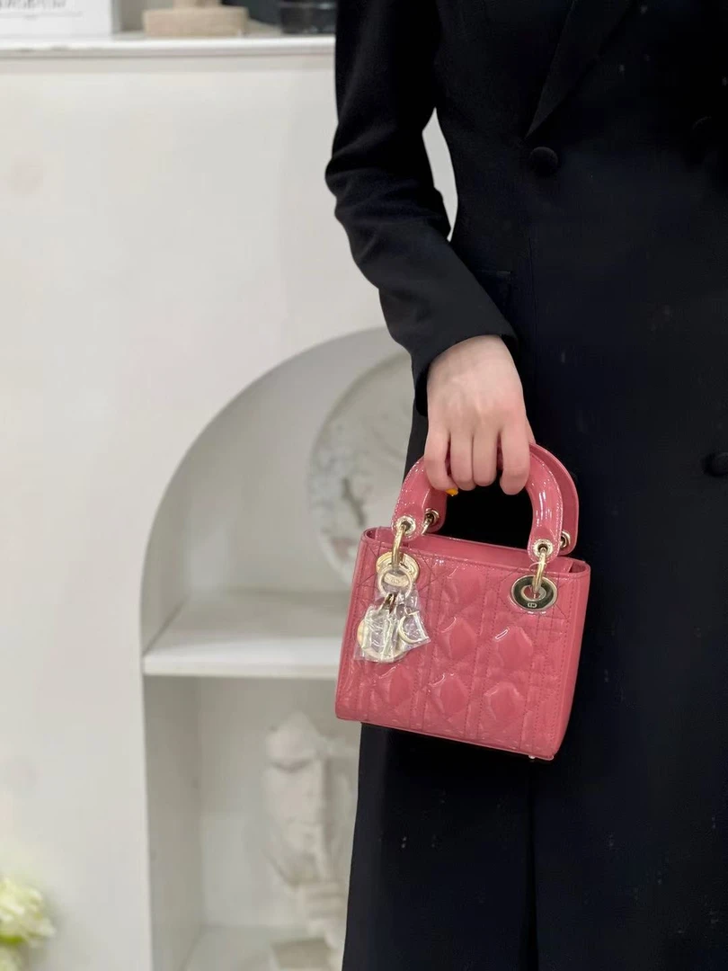 99新 DIOR/迪奥 戴妃三格漆皮粉金/严选