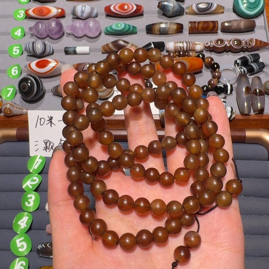 青****玛瑙/玉髓未镶嵌珠宝半成品