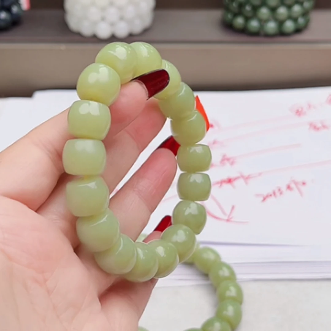 纯天然和田玉新疆若羌黄口14