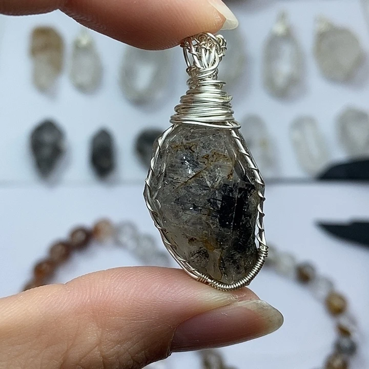 未镶嵌水晶颈饰散墨