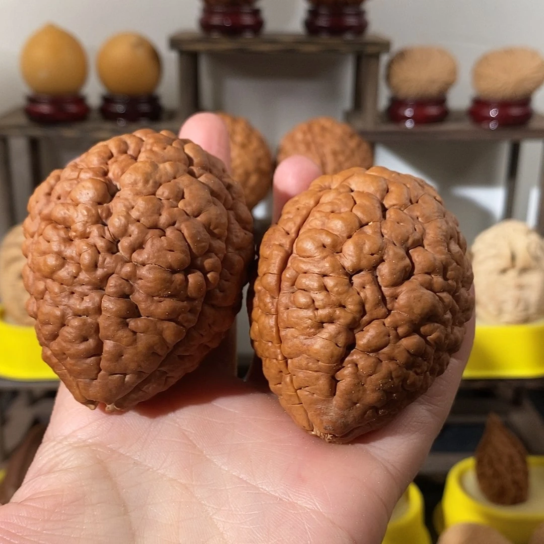 吊坠文玩核桃三瓣脑纹金刚练手5365