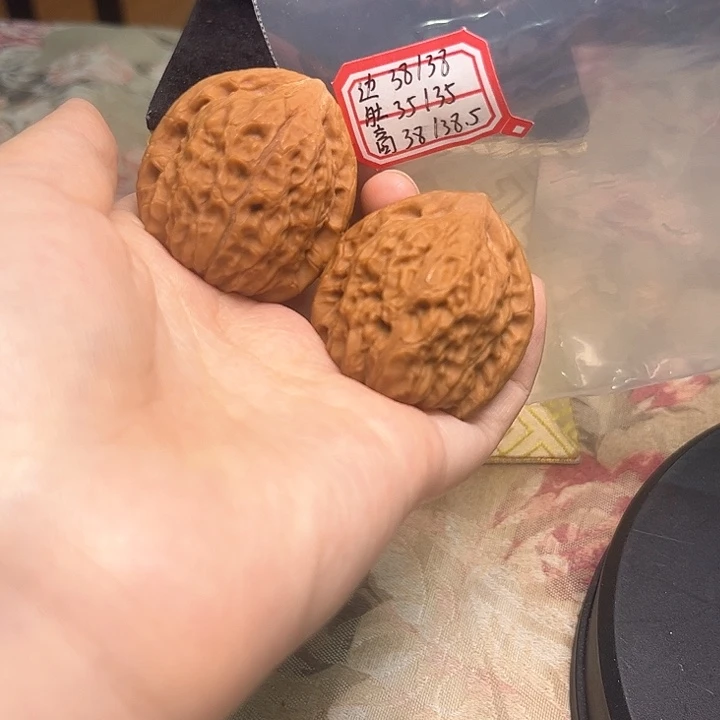 文玩核桃吊坠非嫁接将军帽