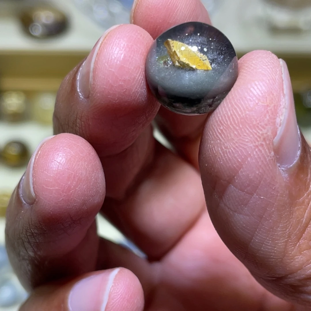 未镶嵌水晶珠宝半成品