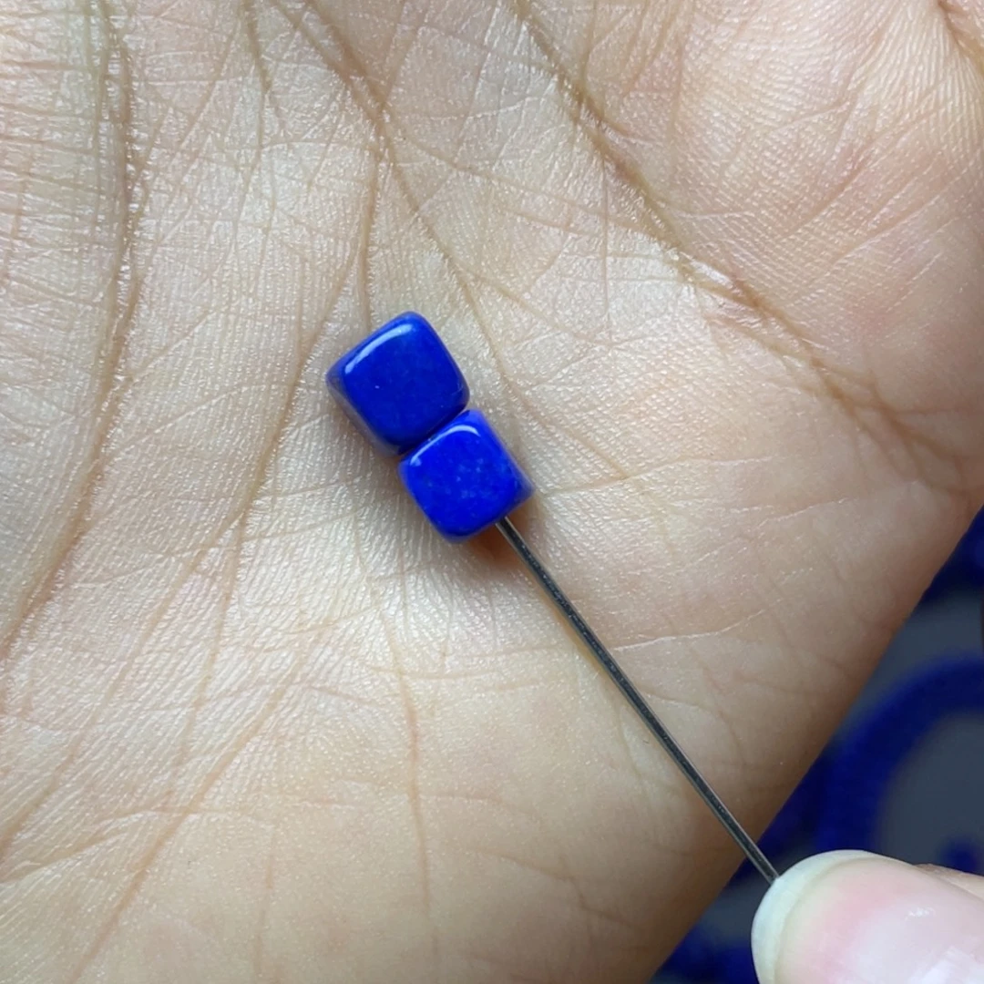 青金石未镶嵌6mm随型配饰