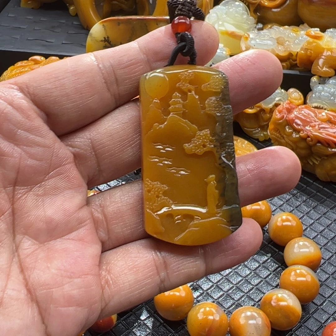 石英质玉未镶嵌颈饰