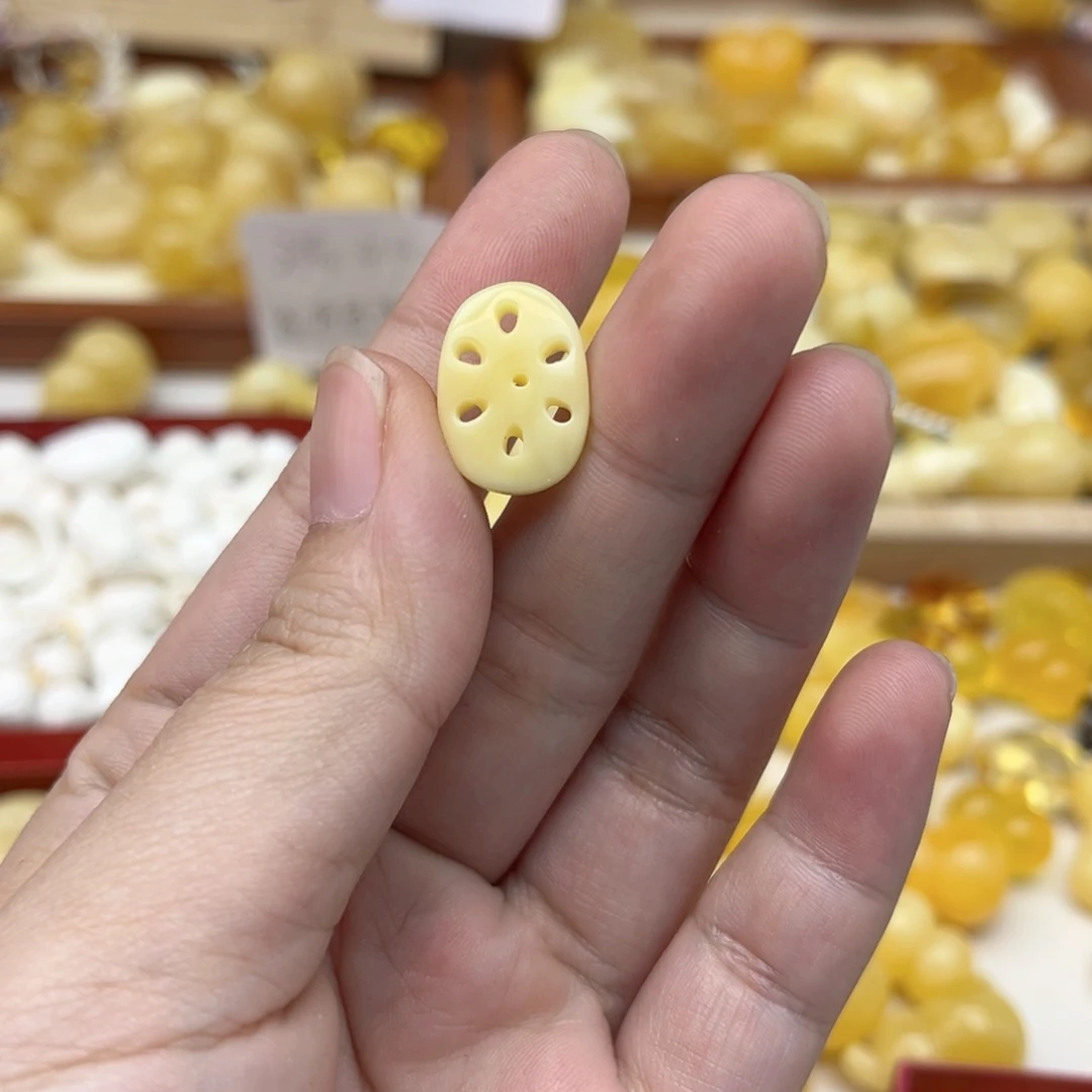 ****n裸石蜜蜡未镶嵌配饰