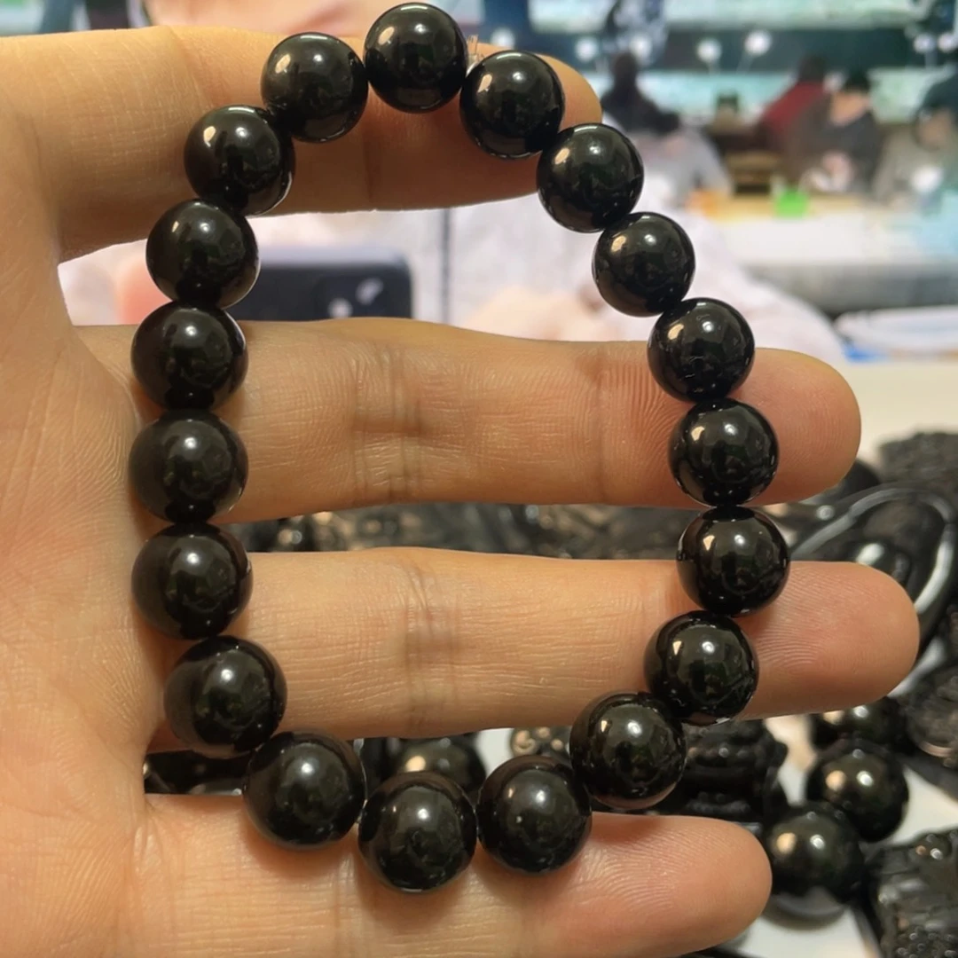 翡翠吊坠(不含链)未镶嵌卡10左右