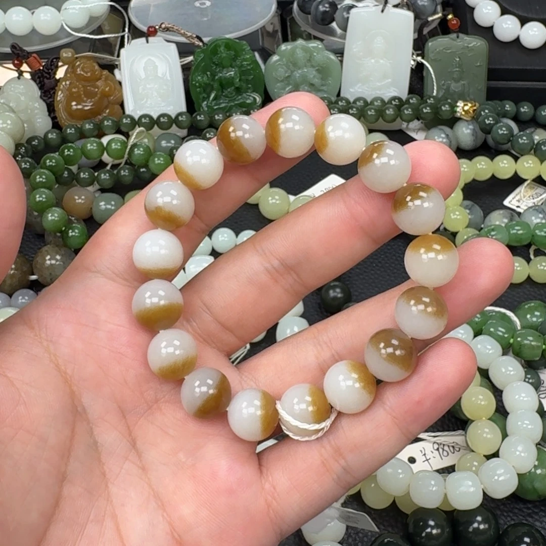 清***寂和田玉未镶嵌手链