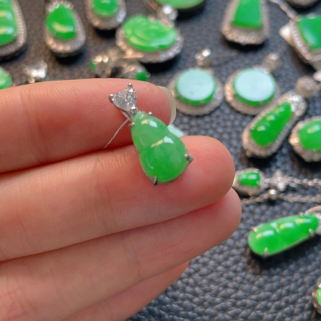 翡翠银S925镶嵌颈饰