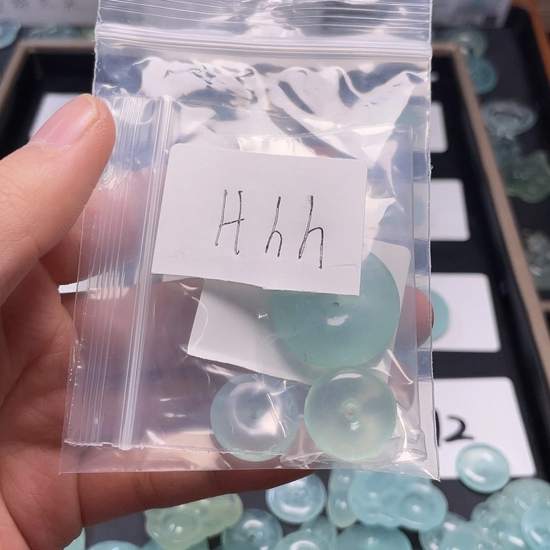 …***h蛇纹石玉未镶嵌颈饰