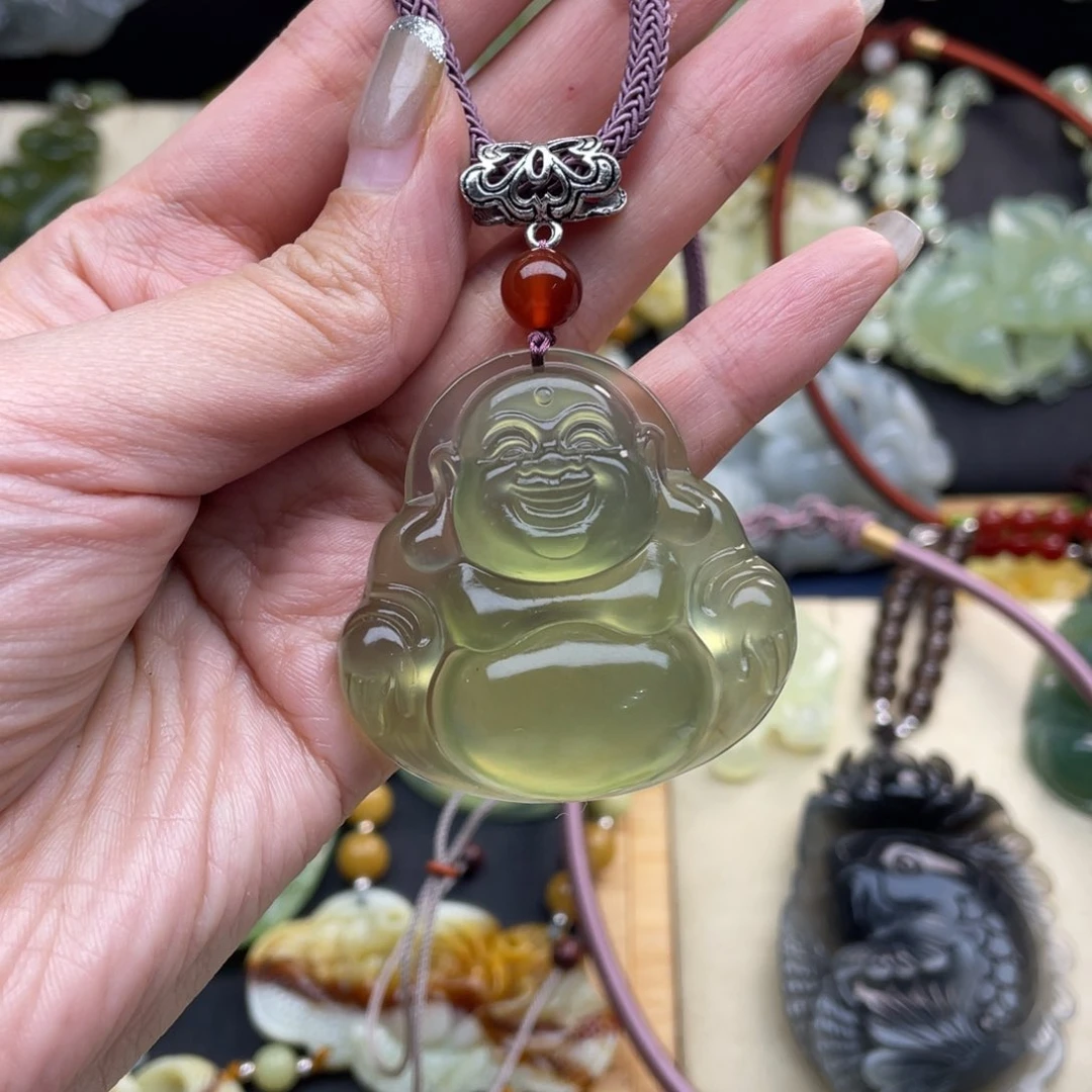 蛇纹石玉颈饰未镶嵌