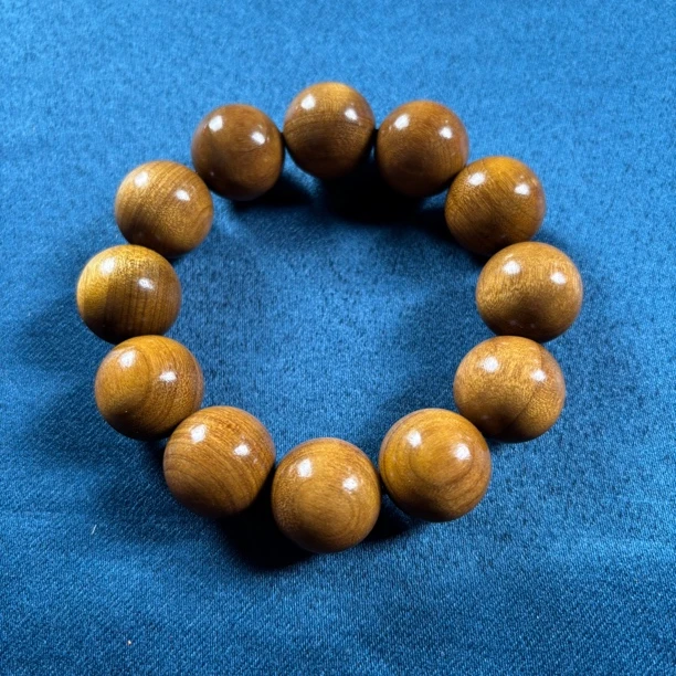 缘启甄选ZXZ-06-007金丝楠木手串 多样性发货