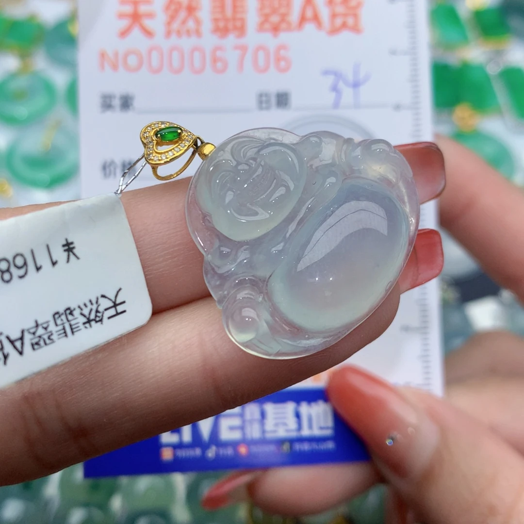 翡翠颈饰18K金镶嵌佛公