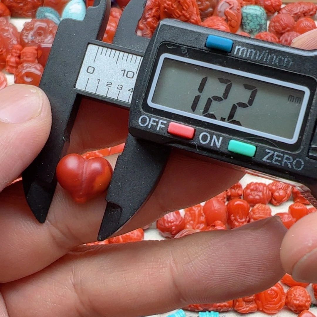 南红玛瑙配饰未镶嵌