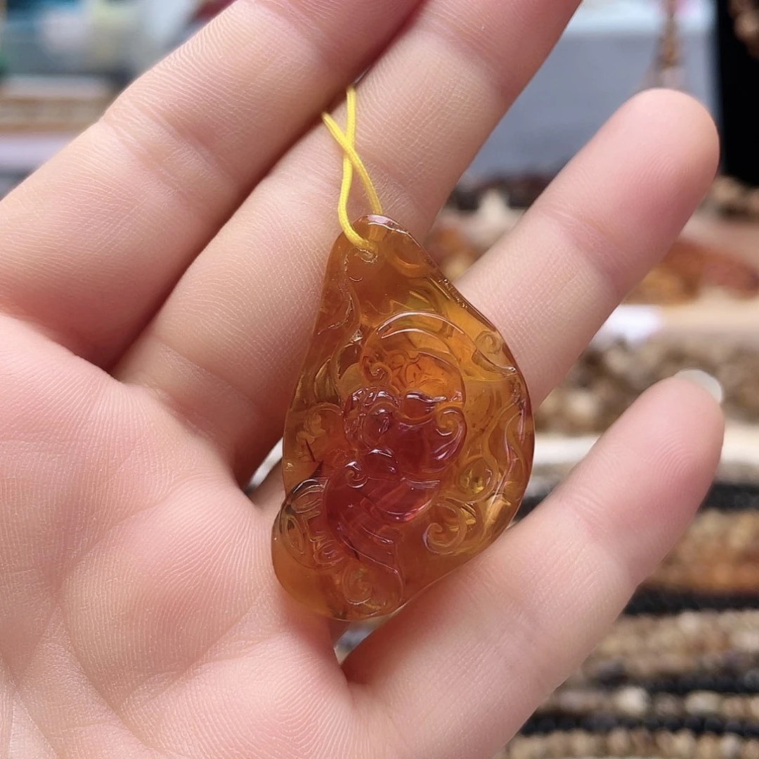 琥珀裸石未镶嵌大