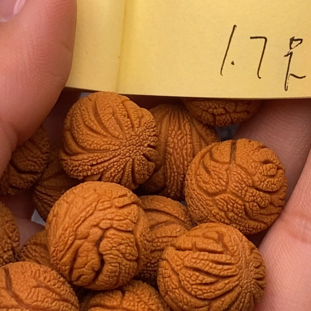 秦岭山脉龙纹桃核 15