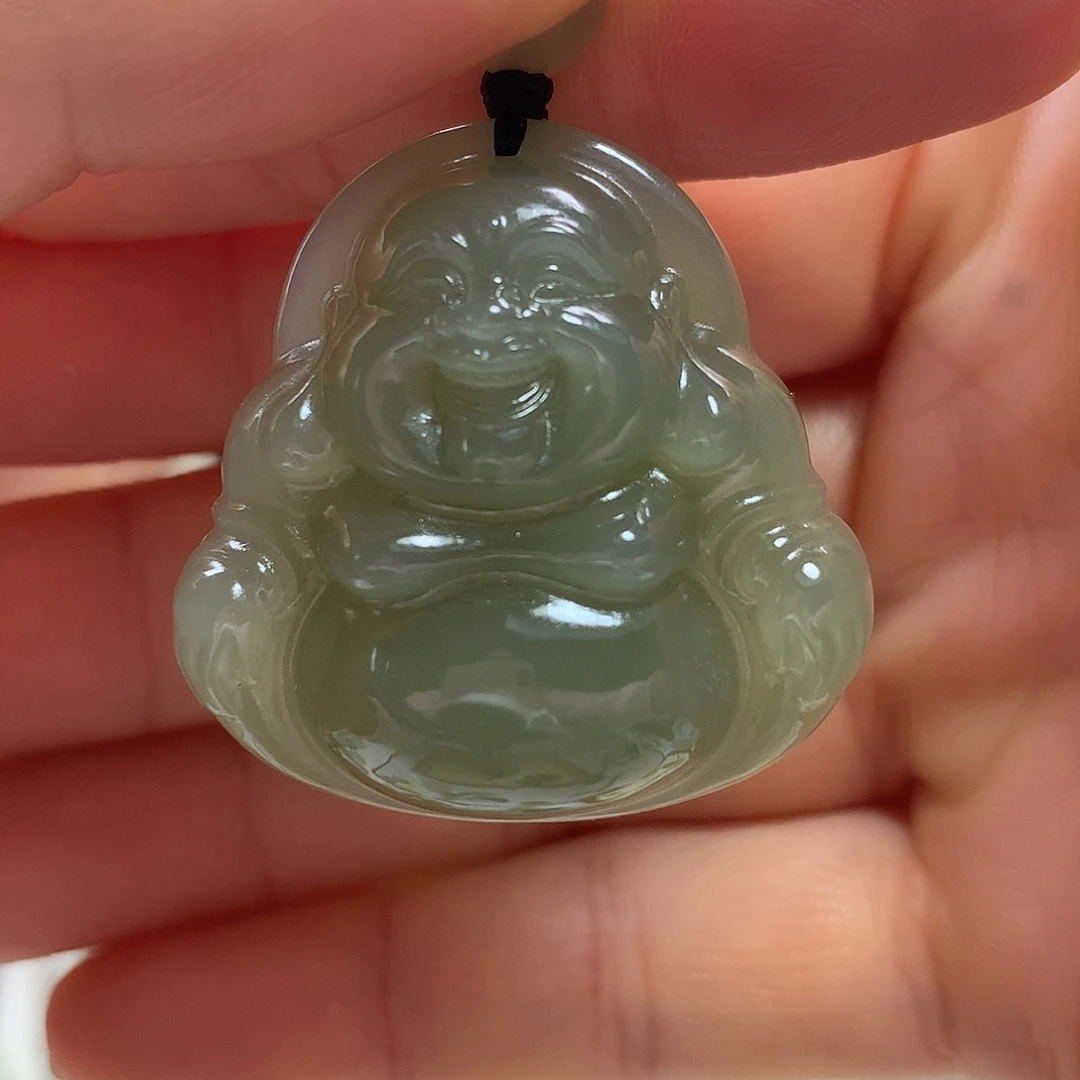 幸***。和田玉未镶嵌颈饰包容