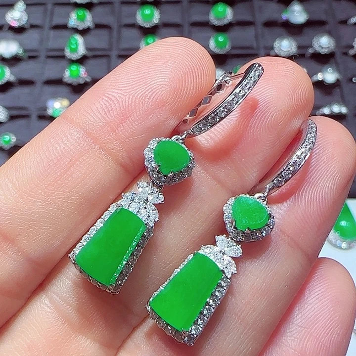 翡翠18K金镶嵌耳饰耳坠