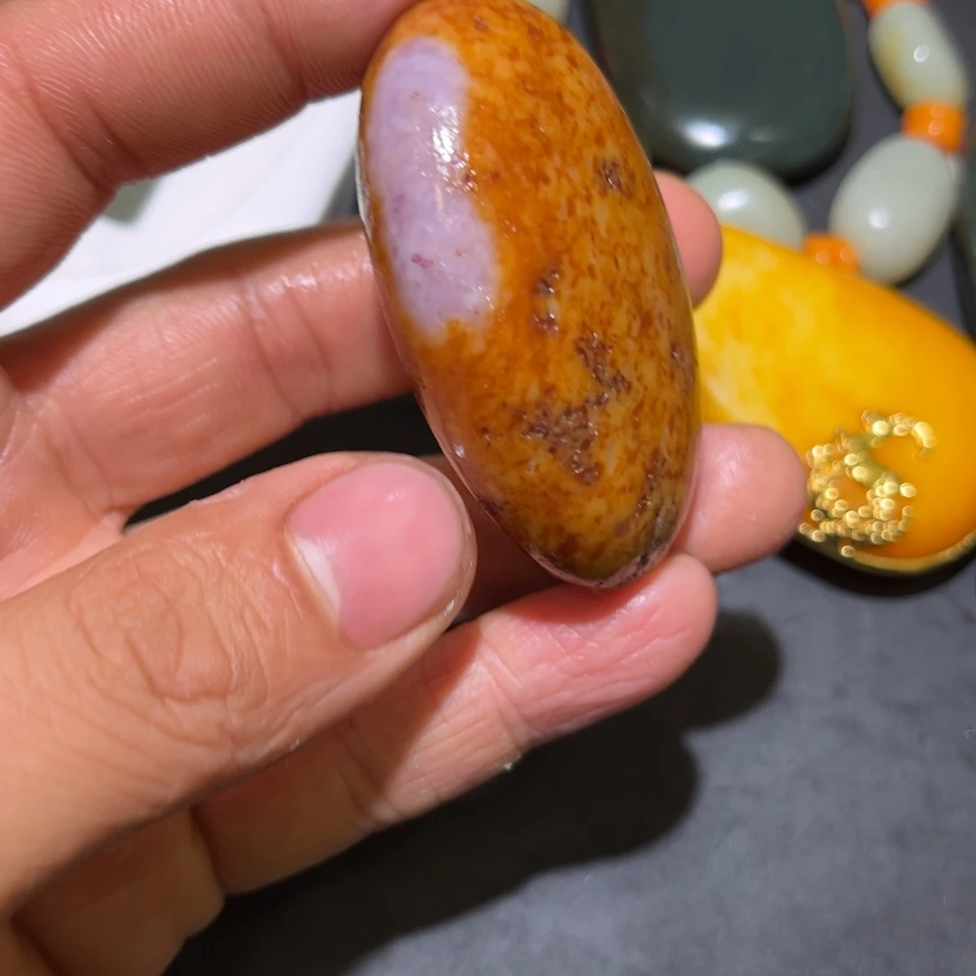 和田玉未镶嵌珠宝奇石