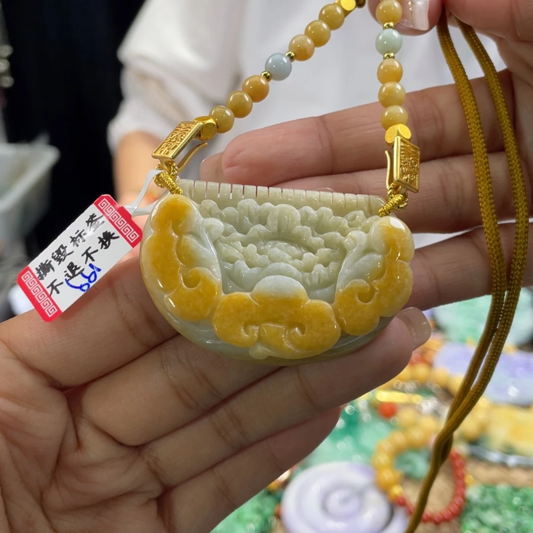 翡翠颈饰未镶嵌代编织