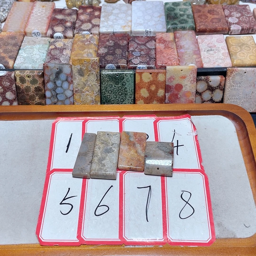 O***g玛瑙/玉髓颈饰合金