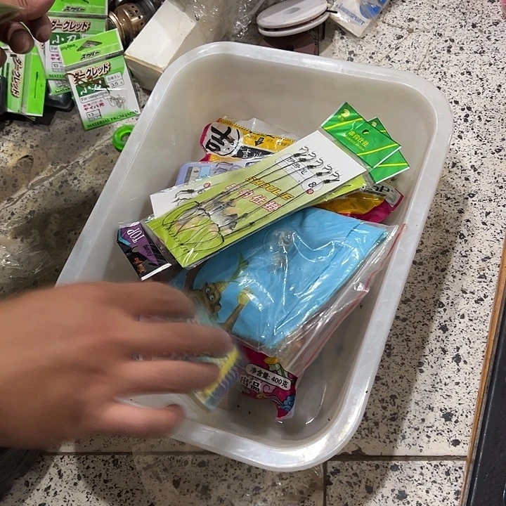 饵料一袋串钩游泳圈➕线