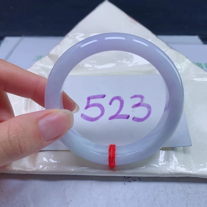 翡翠手镯未镶嵌55圈口