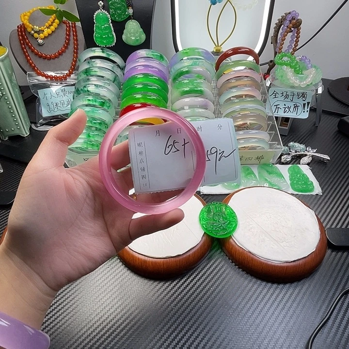 仿水晶非金属手镯特价